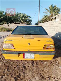 Peugeot 405
